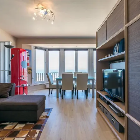 Apartment San Remo 501 Located On The Beach